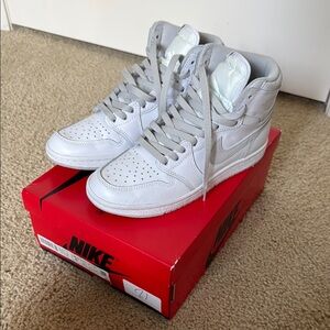 Jordan 1 ‘85 Neutral Grey